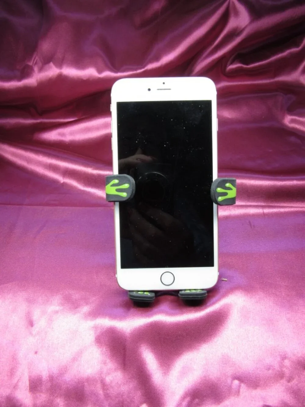 Hug Buddy Air Vent Universal Car Cell Phone Holder, Adjustable